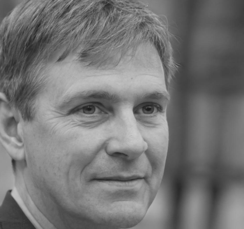 Instructor portrait - finance sales specialist