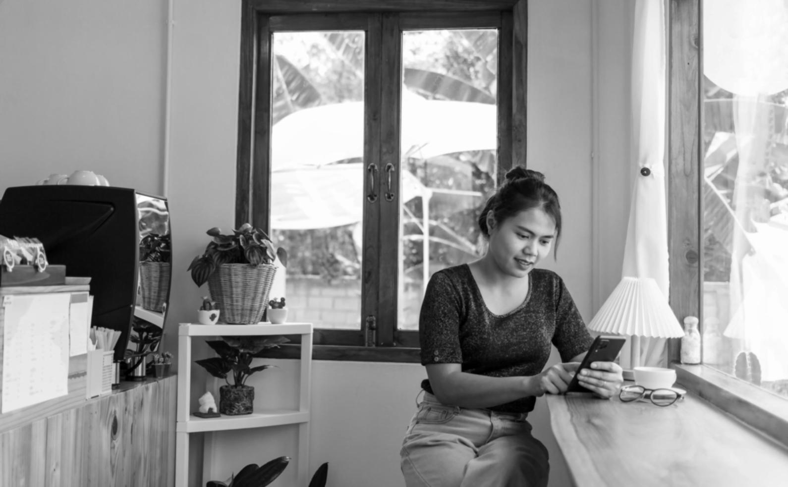 Professional sales training session with international participants